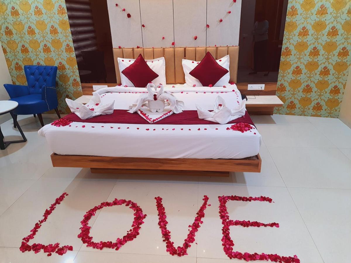 Hotel Amore Udaipur Bagian luar foto